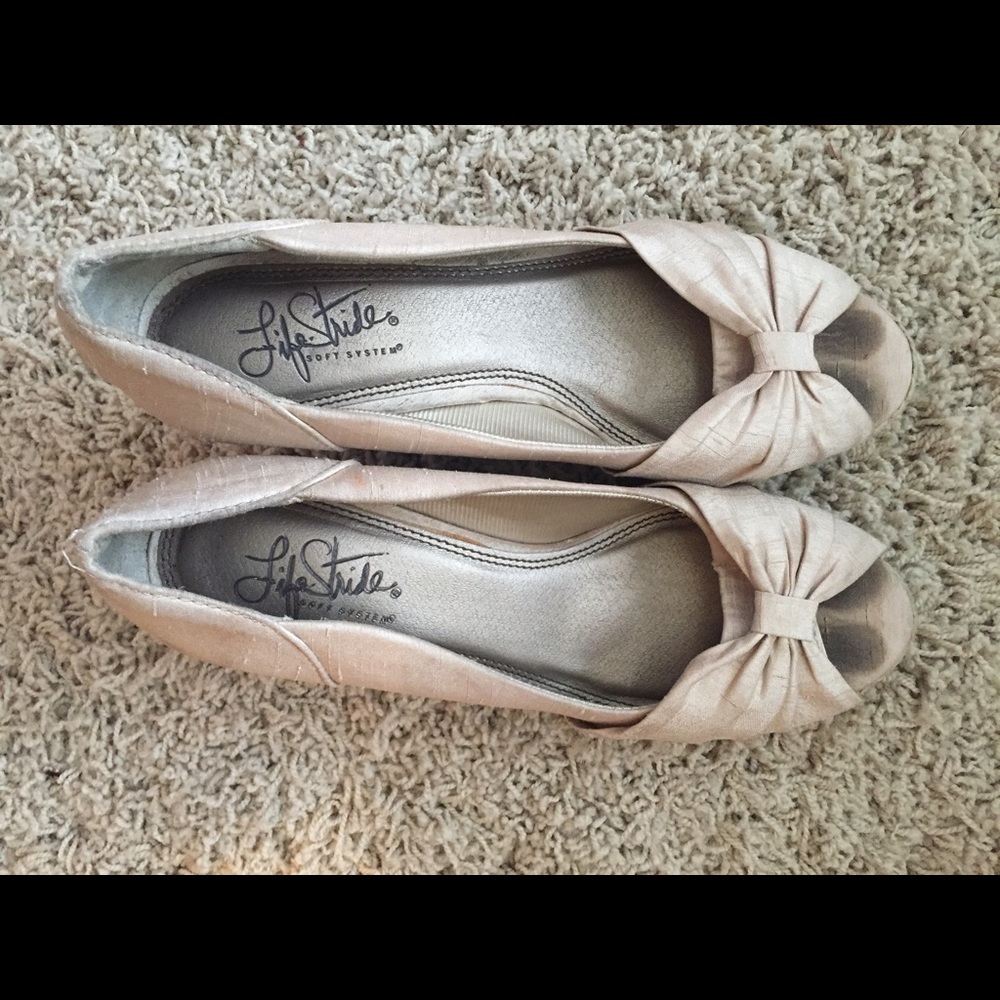 Beige espadrilles